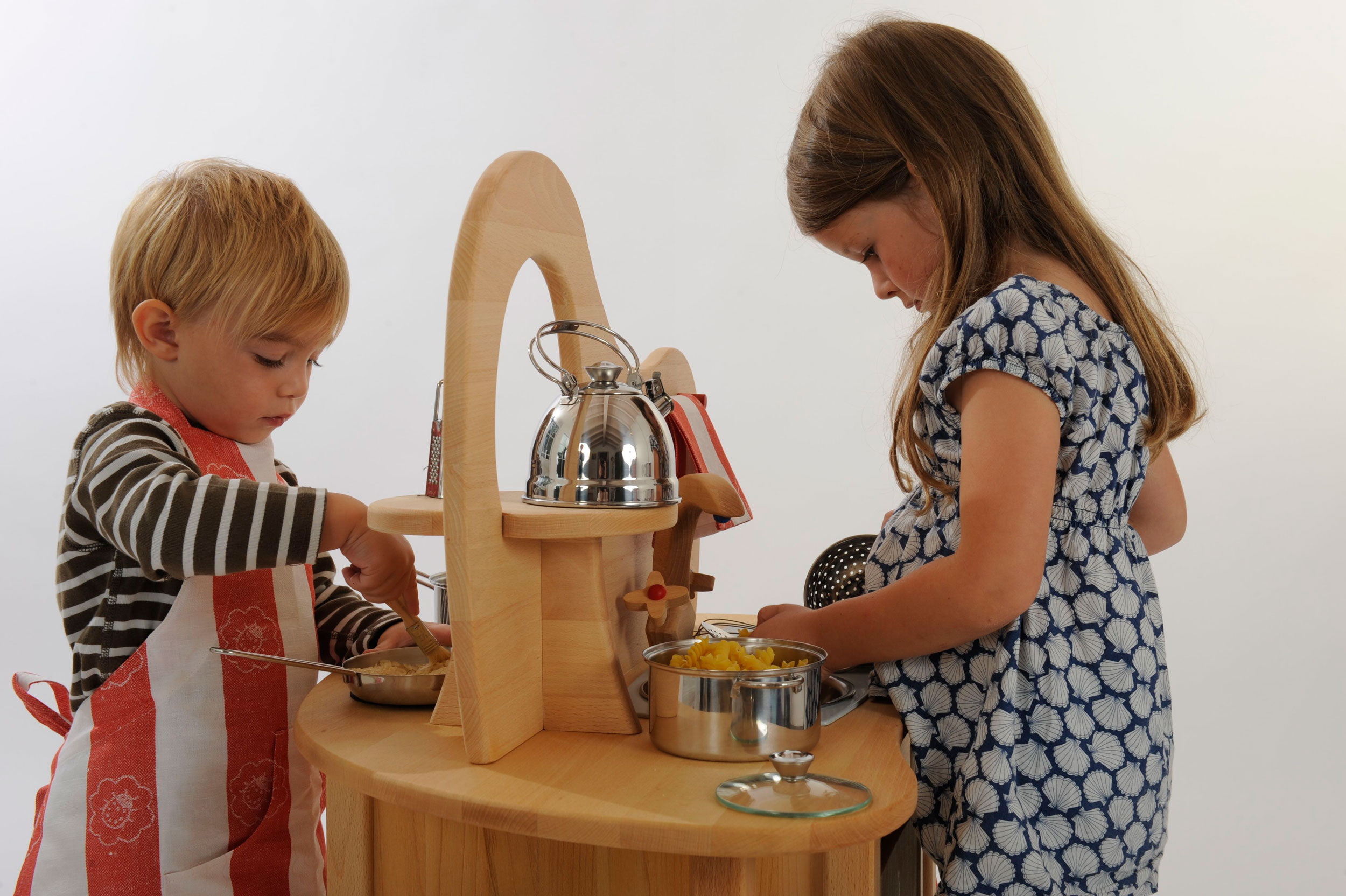 Spielküche mit Aufsatz