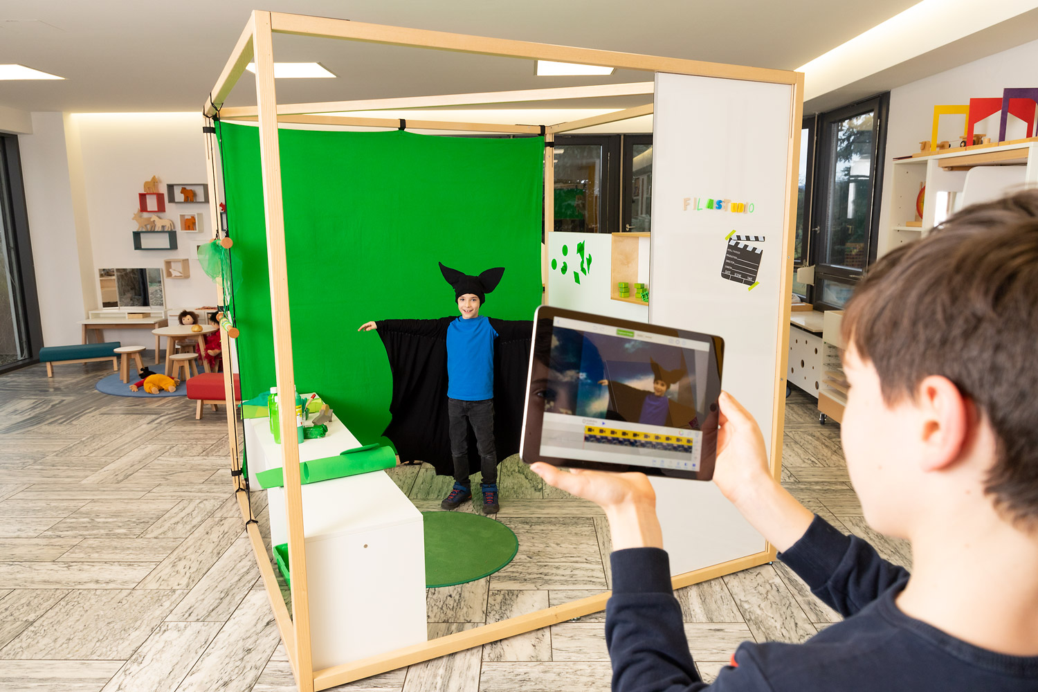 Greenscreen für RaumWürfel Greenscreen für RaumWürfel